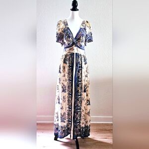 ANGIE Maxi Boho Dress with keyhole cutout SIZE M